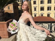 Thời trang - Tại sao phải chỉnh sửa vòng 1 khi ngực lép vẫn mặc đẹp thổn thức thế này