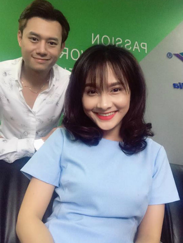 Sao Việt 24h: Thái Trinh say đắm hôn Quang Đăng trên bờ biển - 7