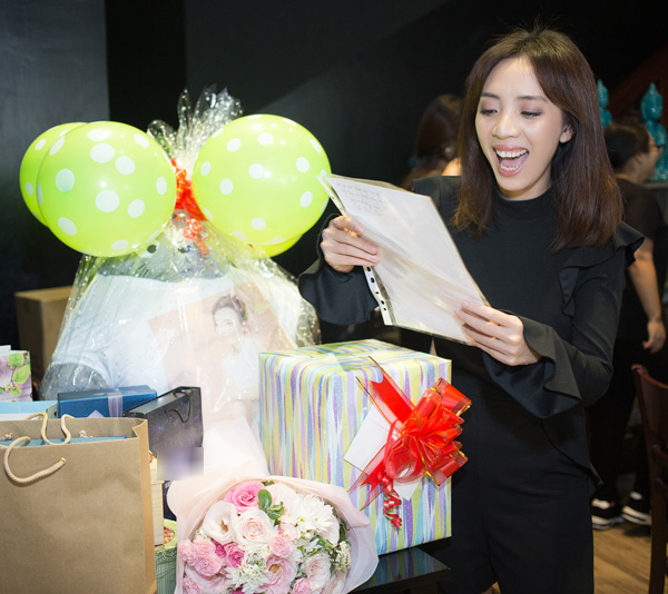 Tự nhận không phải soái ca, Tiến Luật vẫn tổ chức sinh nhật cho vợ đầy ngọt ngào - 6