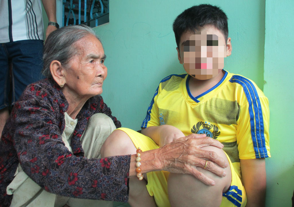 Người mẹ bạo hành con trai 9 tuổi nhập viện lên tiếng - 4