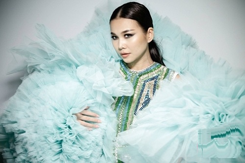 Học sao Việt trang điểm mắt khói một cách điêu luyện như thế này! - 9