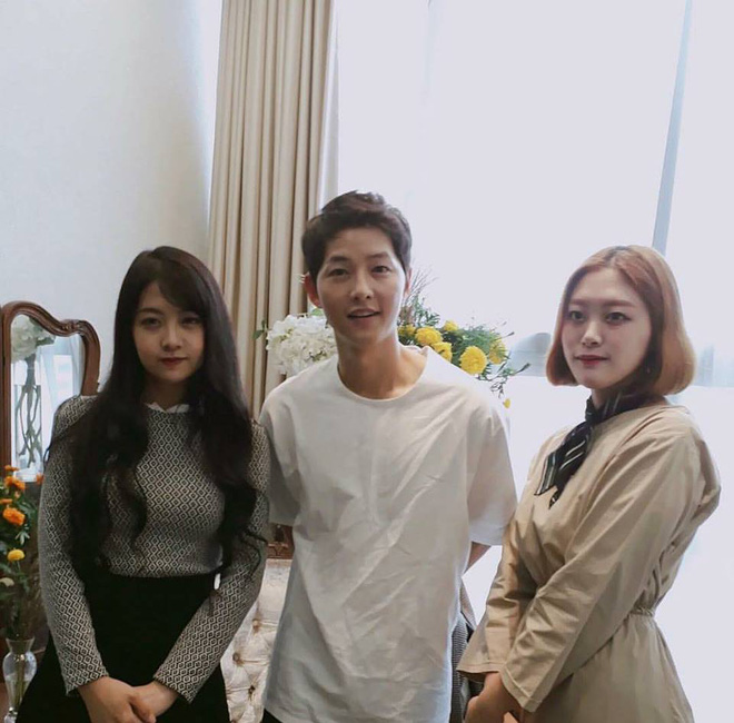 Sắp làm chồng Song Hye Kyo, Song Joong Ki trông phờ phạc, gầy gò, giảm cân đáng kể - 2