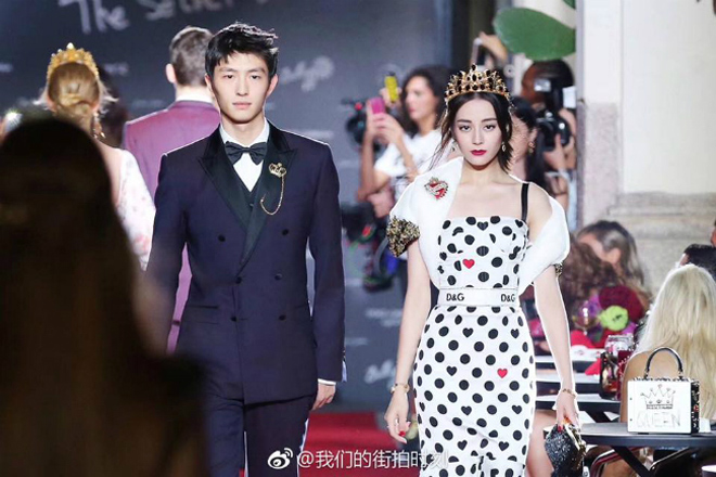 Sau 3 năm ly hôn, Vương Phi và Lý Á Bằng vẫn có thể ngồi lại bên nhau nói cười - 7