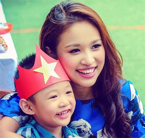 Đây chính là 4 amp;#39;ông bố, bà mẹ quốc dânamp;#39; showbiz Việt chiến đấu đến cùng khi con mắc bệnh - 9