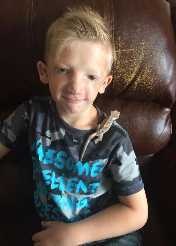 Con trai bị bắt nạt ở trường định tự tử, lời nói của ông bố khiến nghìn người tâm phục - 1