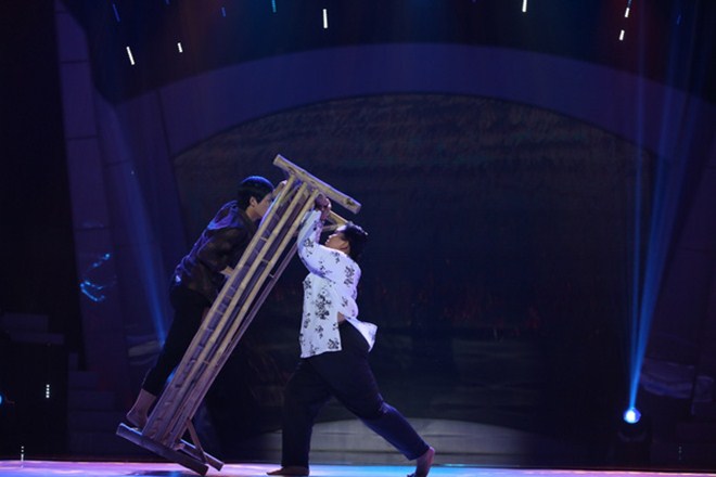 Hành động gây nức lòng của Việt Hương tại Bước nhảy ngàn cân tối 24/9 - 16