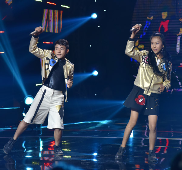 “Con rể tương lai của Thủy Tiên” khiến dàn giám khảo ùa lên sân khấu chúc mừng - 2