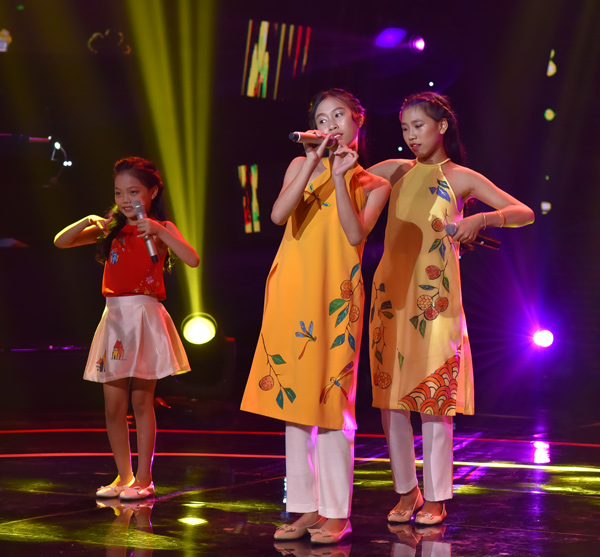 “Con rể tương lai của Thủy Tiên” khiến dàn giám khảo ùa lên sân khấu chúc mừng - 5