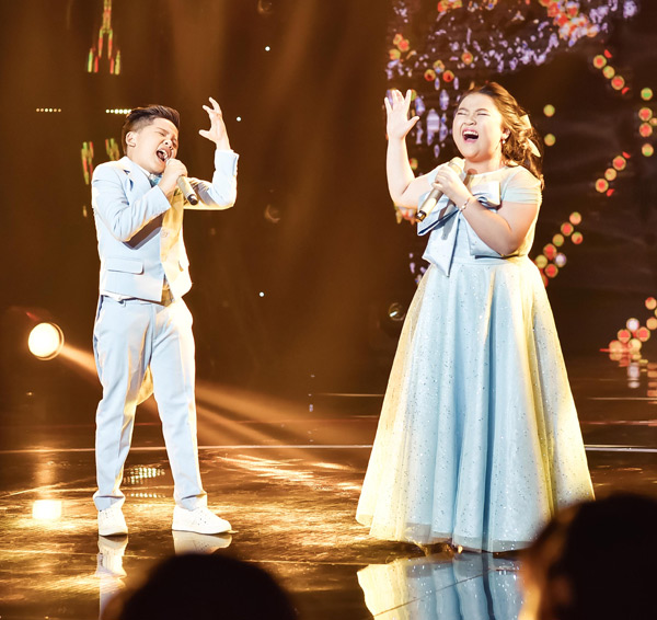 “Con rể tương lai của Thủy Tiên” khiến dàn giám khảo ùa lên sân khấu chúc mừng - 3