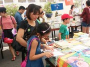 Xem & Đọc - Hà Nội: Bội thực hội chợ sách