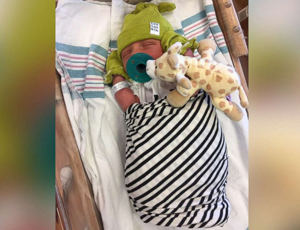 Nữ bác sĩ chuyển dạ khi đang đỡ đẻ, thấy nước ối mà cứ tưởng là của bệnh nhân - 3