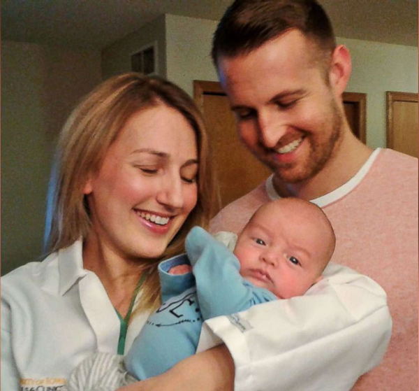 Nữ bác sĩ chuyển dạ khi đang đỡ đẻ, thấy nước ối mà cứ tưởng là của bệnh nhân - 5