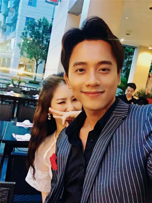 amp;#34;Thầy giáo mưaamp;#34; Mai Tài Phến xác nhận đang tìm hiểu amp;#34;Em gái mưaamp;#34; Hương Tràm - 4