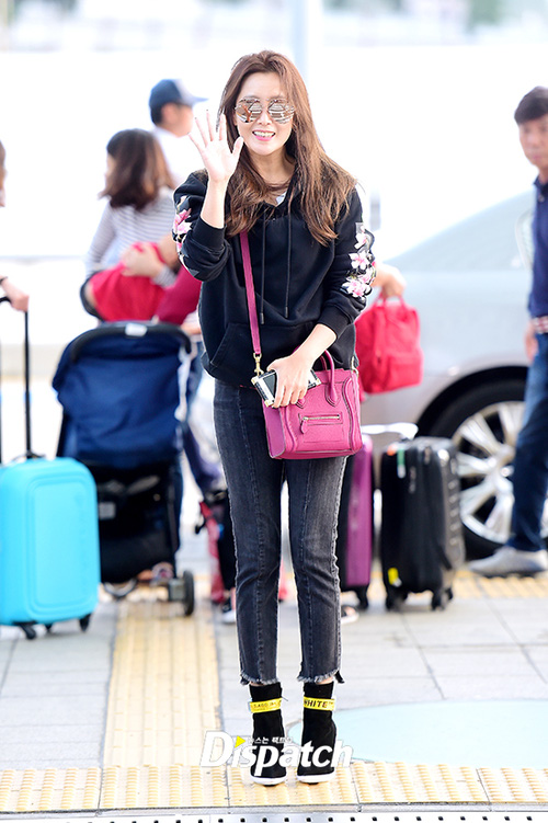 Cuối cùng amp;#34;đệ nhất mỹ nhân Hàn Quốcamp;#34; Kim Hee Sun đã đặt chân đến Đà Nẵng - 1