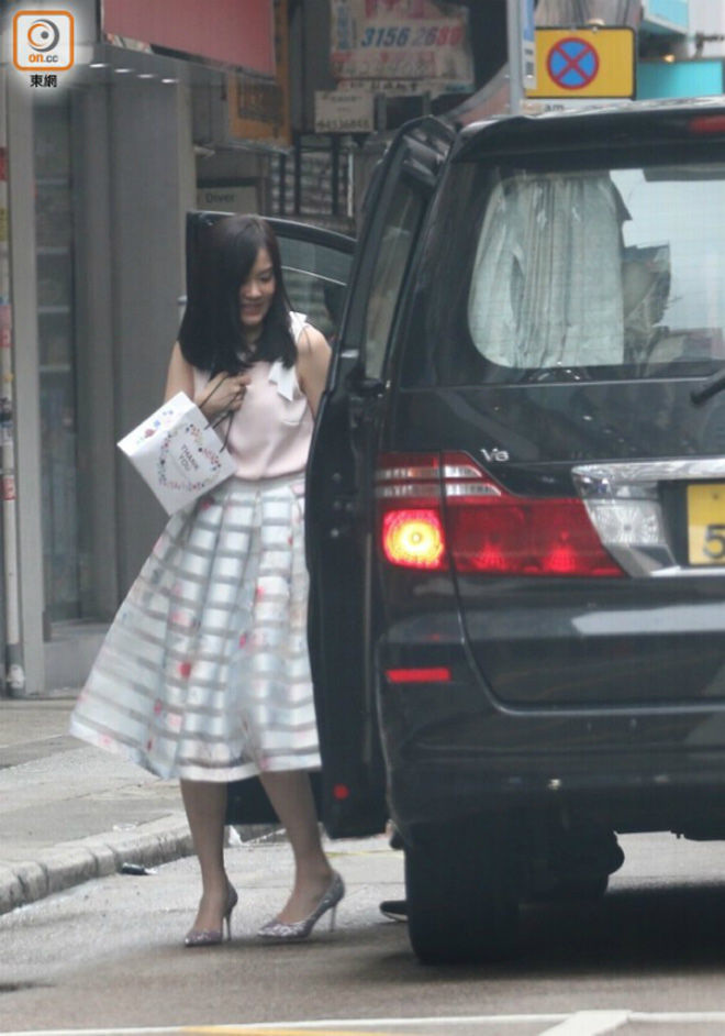 Ngôi sao 24/7: Rớt hạng Nhân vật quyền lực, Joong Ki - Hye Kyo chẳng bận tâm chỉ lo cưới - 7