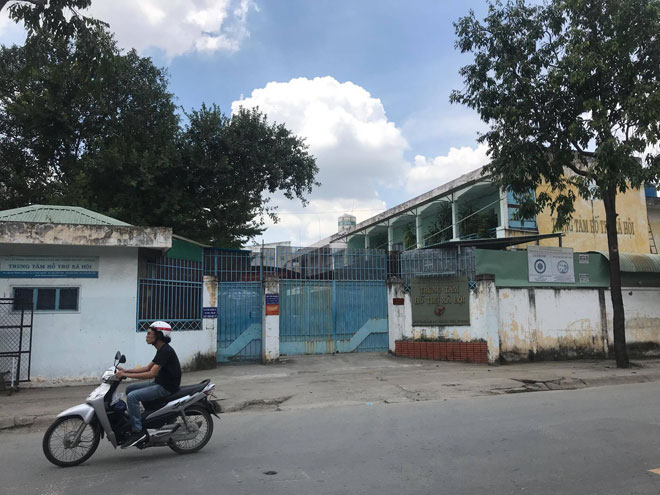 Đi uống nước không mang giấy tờ tùy thân, 2 cô gái bị amp;#34;đẩyamp;#34; vào trung tâm xã hội - 1