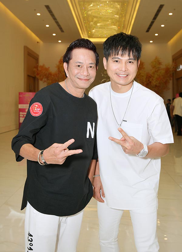 amp;#34;Gái một conamp;#34; Quỳnh Chi nổi bật bên dàn giám khảo nam nổi tiếng - 3