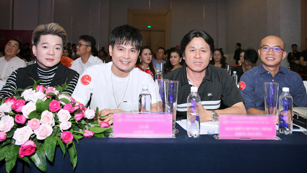 amp;#34;Gái một conamp;#34; Quỳnh Chi nổi bật bên dàn giám khảo nam nổi tiếng - 8