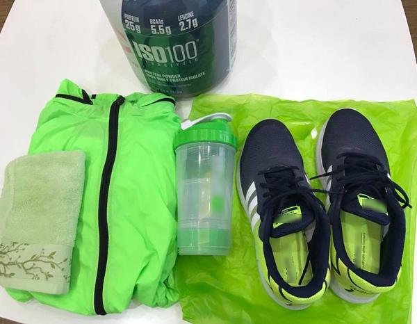 Căn nhà xanh toàn tập của thầy giáo Việt điển trai amp;#34;cuồngamp;#34; màu xanh - 15