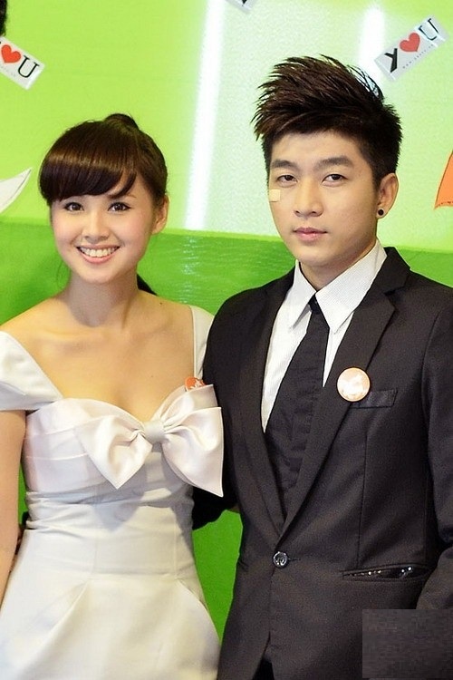 Trước khi thành mỹ nhân nóng bỏng, Tâm Tít cũng một thời mặt tròn, ngực lép như ai - 2