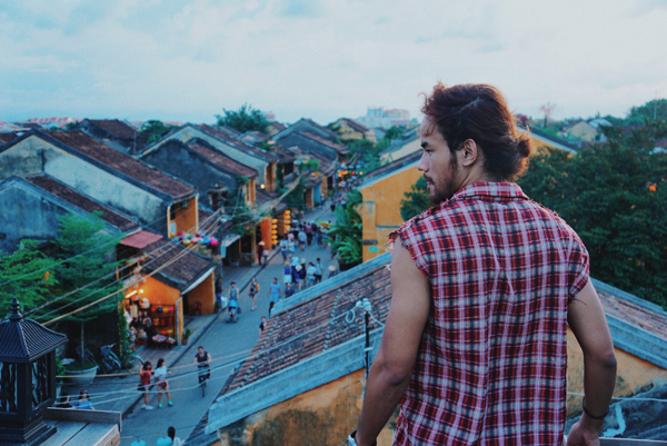 Bà mẹ U70 du lịch cùng con trai: Chụp ảnh amp;#34;chất đừng hỏiamp;#34; - 7