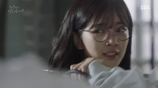 Khi nàng say giấc: Lee Jong Suk bất lực đứng nhìn Suzy tự tử - 3