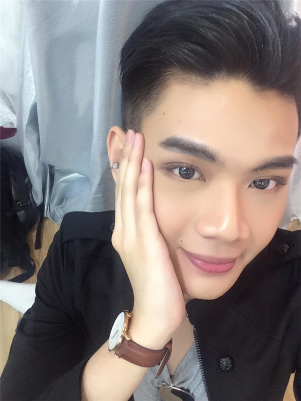 Không phải Trấn Thành, Đào Bá Lộc mới là sao nam trang điểm nhiều nhất showbiz Việt - 14