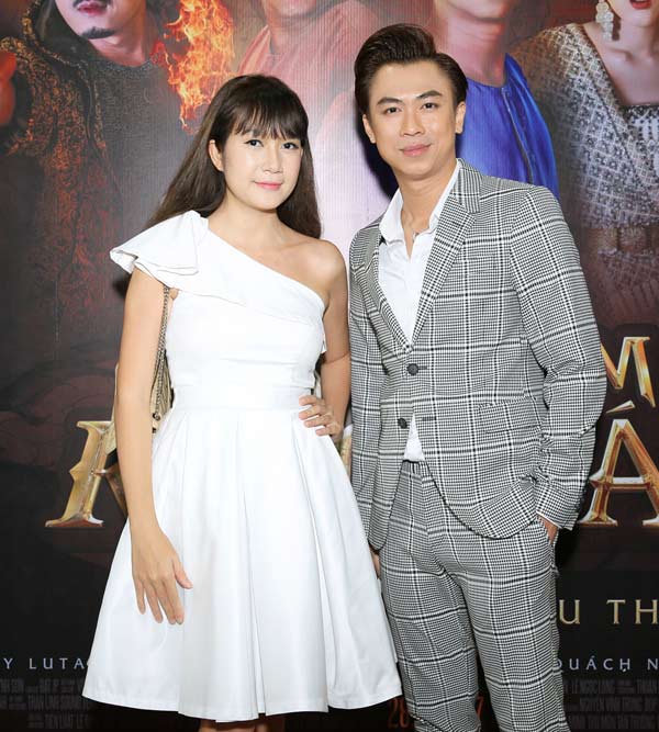 Nhật Kim Anh xuất hiện trầm buồn bên Hồ Việt Trung sau tin đồn ly hôn - 11