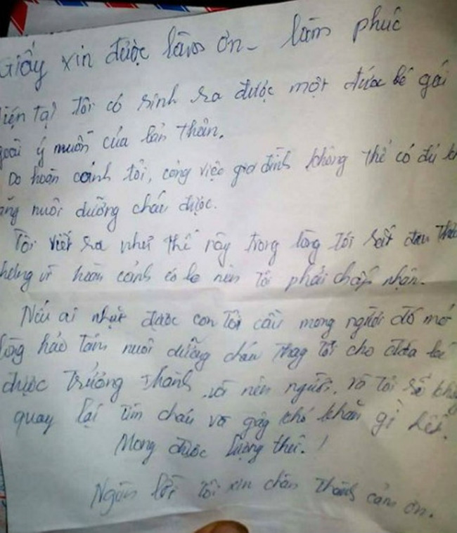 Cháu bé bị bỏ rơi trong đêm cùng lá thư của người mẹ đã được nhận nuôi - 3