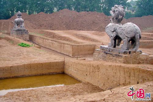 Chuyện tình oan trái khuynh đảo ngai vàng của vị hoàng đế đồng tính Trung Hoa - 3