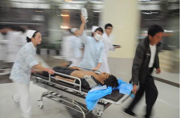 Nắng nóng, người đàn ông bị sỏi thận uống 10 chai nước mỗi ngày nhập viện do ngộ độc - 1