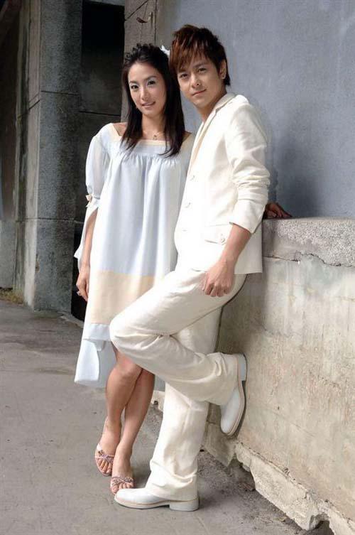 Cô nàng amp;#34;thường dânamp;#34; dấn thân theo đuổi thần tượng và chuyện tình bị cả thế giới ghét bỏ - 3
