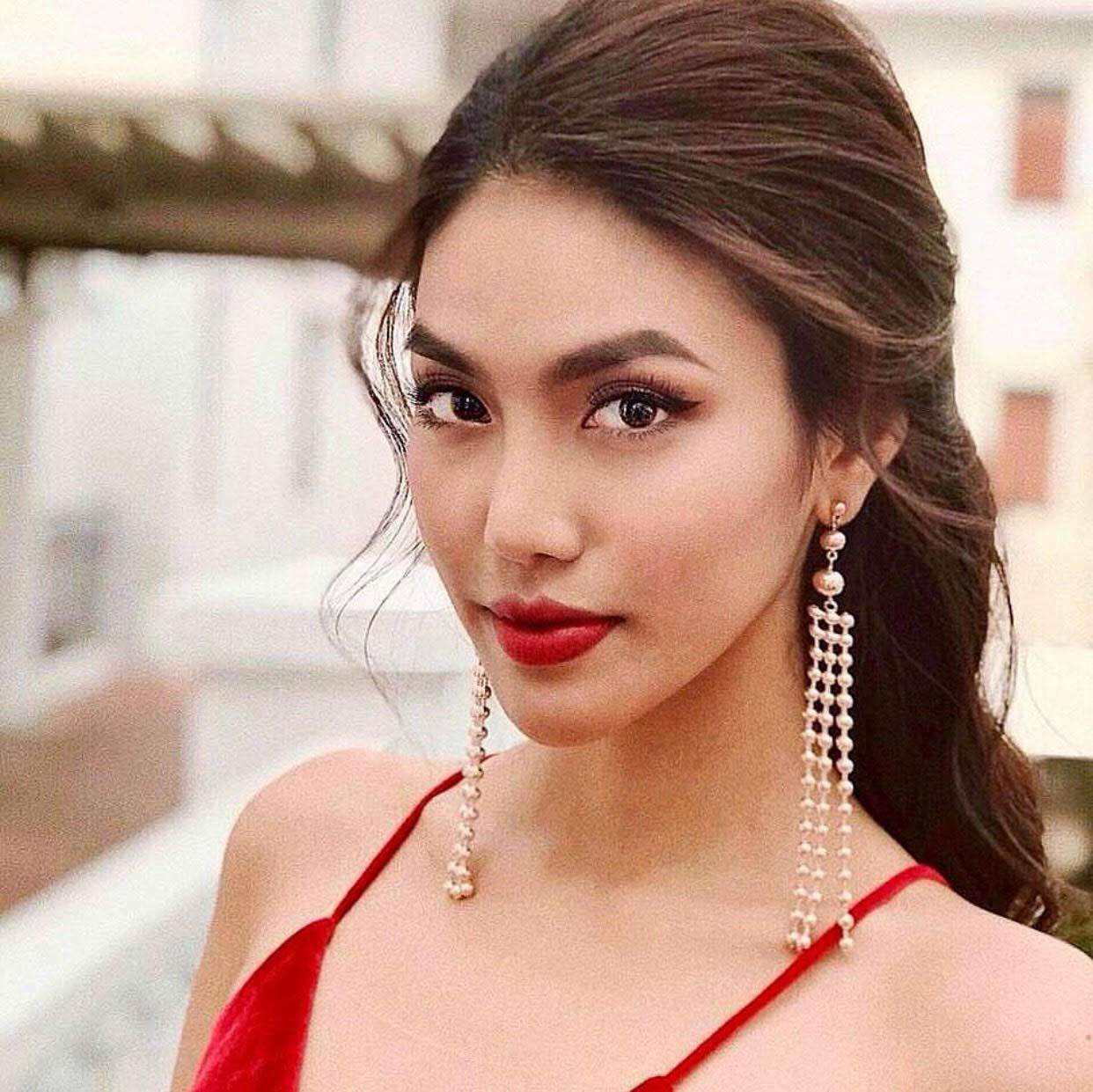 Học Hoa hậu Đỗ Mỹ Linh, Hoà Minzy cách buộc tóc chống nóng mà không làm to mặt - 14