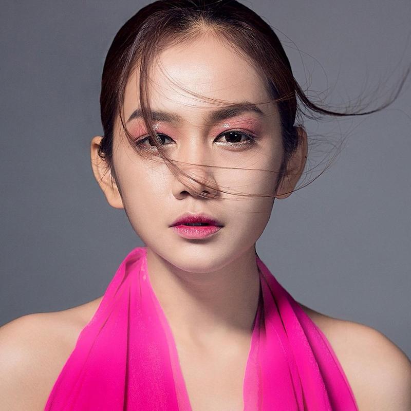 Theo đó, cô tên Châu Diệu Minh, sinh năm 1991 và từng làm mẫu ảnh.
