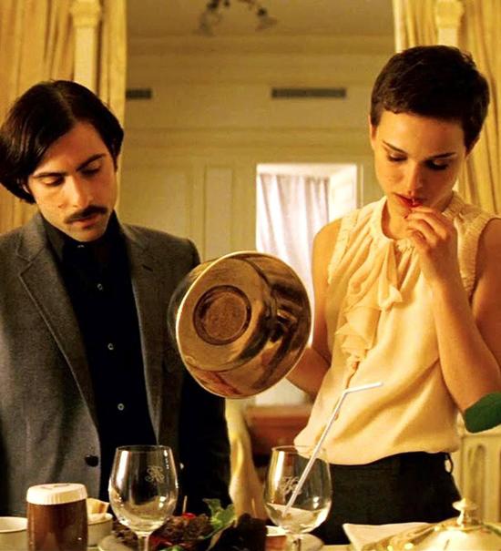 Lần đầu đóng cảnh khỏa thân 100% nhưng bị tung lên mạng, nàng Thiên Nga Đen hối hận suốt đời - 3