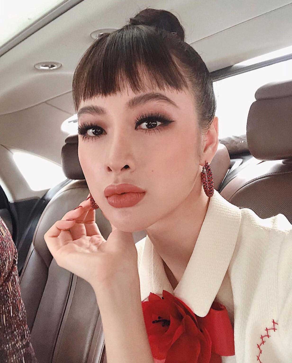 Những kiểu tóc búi vừa đẹp, vừa mát rượi giúp Angela Phương Trinh ghi điểm! - 8