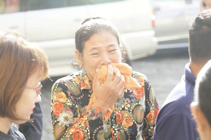 Người thân gào khóc khi thấy kẻ thảm sát 5 người một gia đình ở SG xuất hiện tại tòa - 2