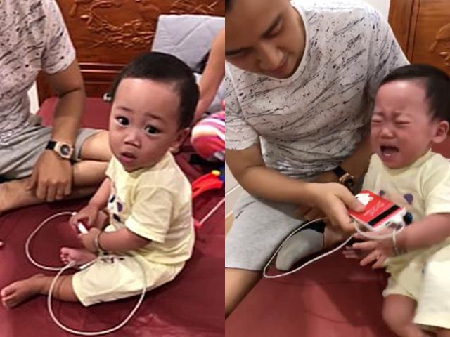 Con trai Bella khiến vợ chồng Hằng Túi cạn lời với tài ăn vạ khi bị cướp đồ chơi