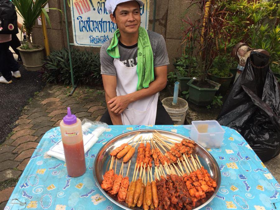 NÓNG: Toàn bộ 13 thành viên đội bóng Thái Lan đã được cứu khỏi hang - 5