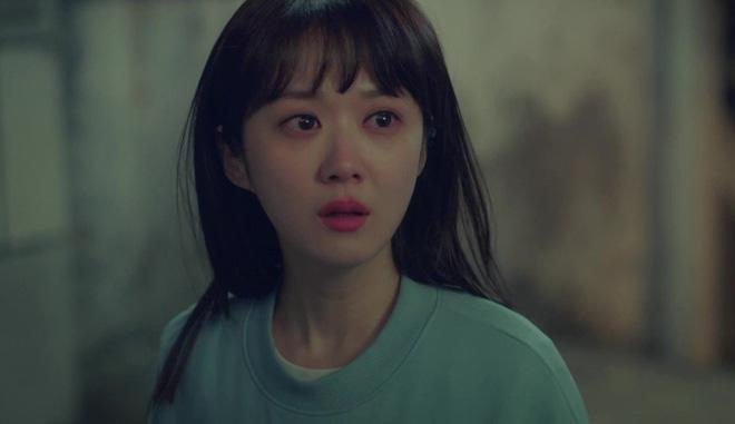 Một tuần sau ngày chụp ảnh cưới, anh lên giường với cô gái trang điểm cho tôi... - 4