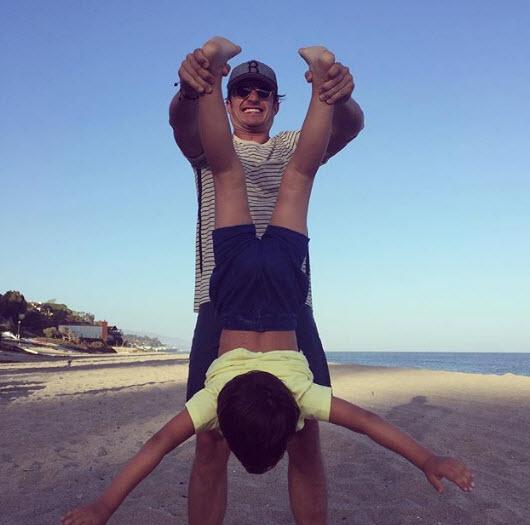 Nổi tiếng thế giới nhưng với con, các ông bố cũng có khoảnh khắc amp;#34;kẹo ngọtamp;#34; thế này! - 9