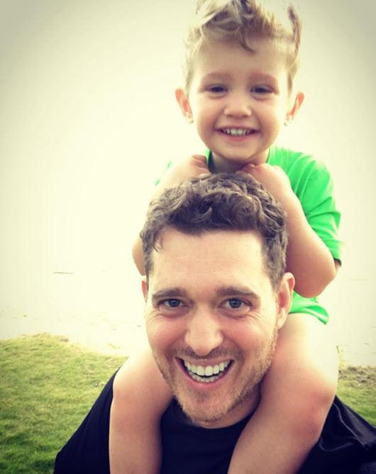 Nổi tiếng thế giới nhưng với con, các ông bố cũng có khoảnh khắc amp;#34;kẹo ngọtamp;#34; thế này! - 10