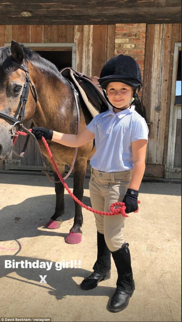 Không còn nghi ngờ gì nữa amp;#34;tiểu công chúaamp;#34; Harper Beckham đã lớn thật rồi! - 3