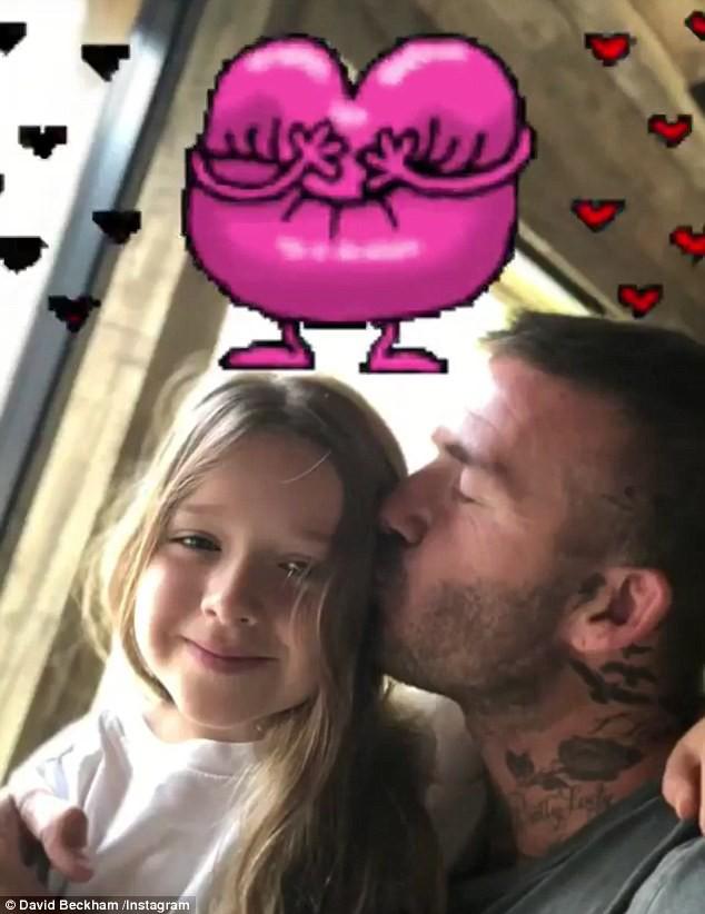 Không còn nghi ngờ gì nữa amp;#34;tiểu công chúaamp;#34; Harper Beckham đã lớn thật rồi! - 7