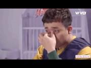 Giải trí - Ngồi bên vợ, Trấn Thành khóc đến đỏ hoe mắt khi nói về bố đẻ