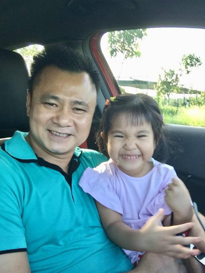 Sao Việt 24h: Nhìn ảnh này, ai còn nhận ra amp;#34;Cô bé dân caamp;#34; Phương Mỹ Chi năm xưa - 6