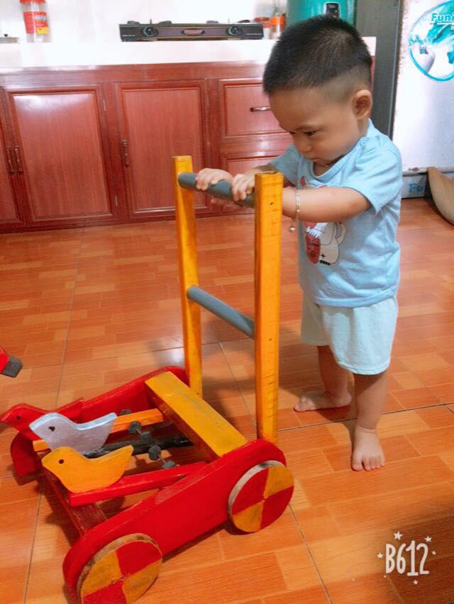 Chỉ với 100 nghìn, bố 9X bỏ xem World Cup, tự làm ngựa gỗ bập bênh cho con trai - 2