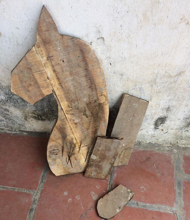 Chỉ với 100 nghìn, bố 9X bỏ xem World Cup, tự làm ngựa gỗ bập bênh cho con trai - 6