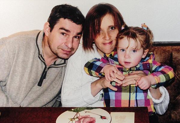 Chỉ bị đau ngực lúc mang bầu, cả nhà đau đớn khi 2 mẹ con cùng tử vong sau sinh - 2