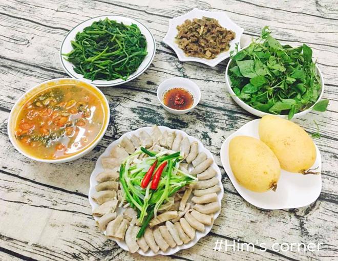 Để amp;#34;đẹp mặt chồngamp;#34;, cô vợ trẻ khoe loạt mâm cơm cuối tuần linh đình như tiệc - 6